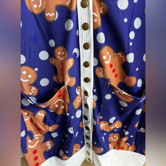 Gingerbread Christmas Cardigan - Size XL - Picture 3 of 6